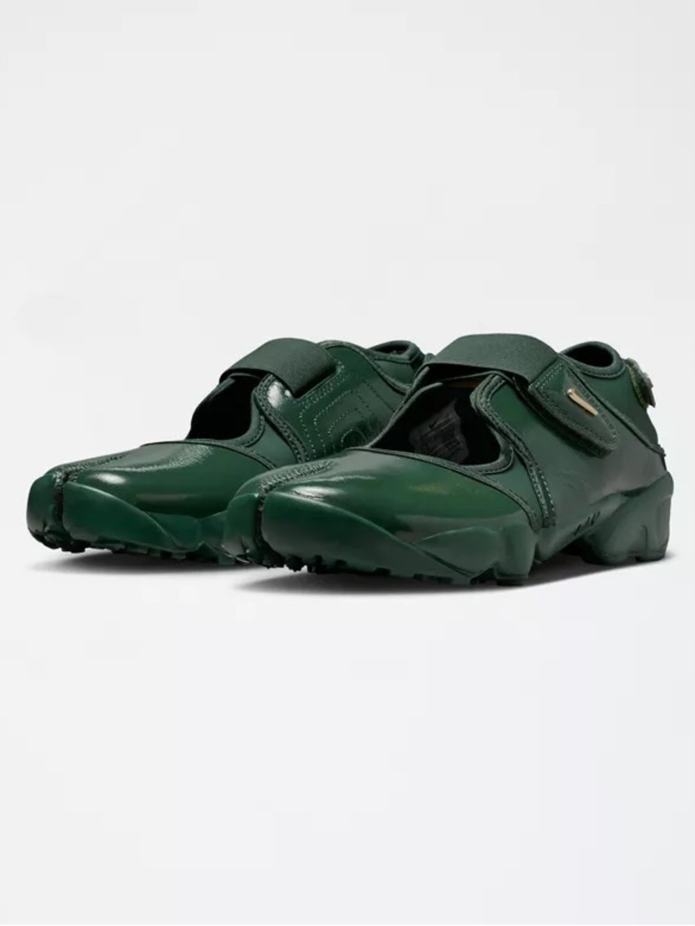 Nike Women's Air Rift in a Fir/Metallic Gold NEW Size 8